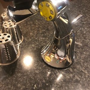Regal Ware good processor/veggie slicer